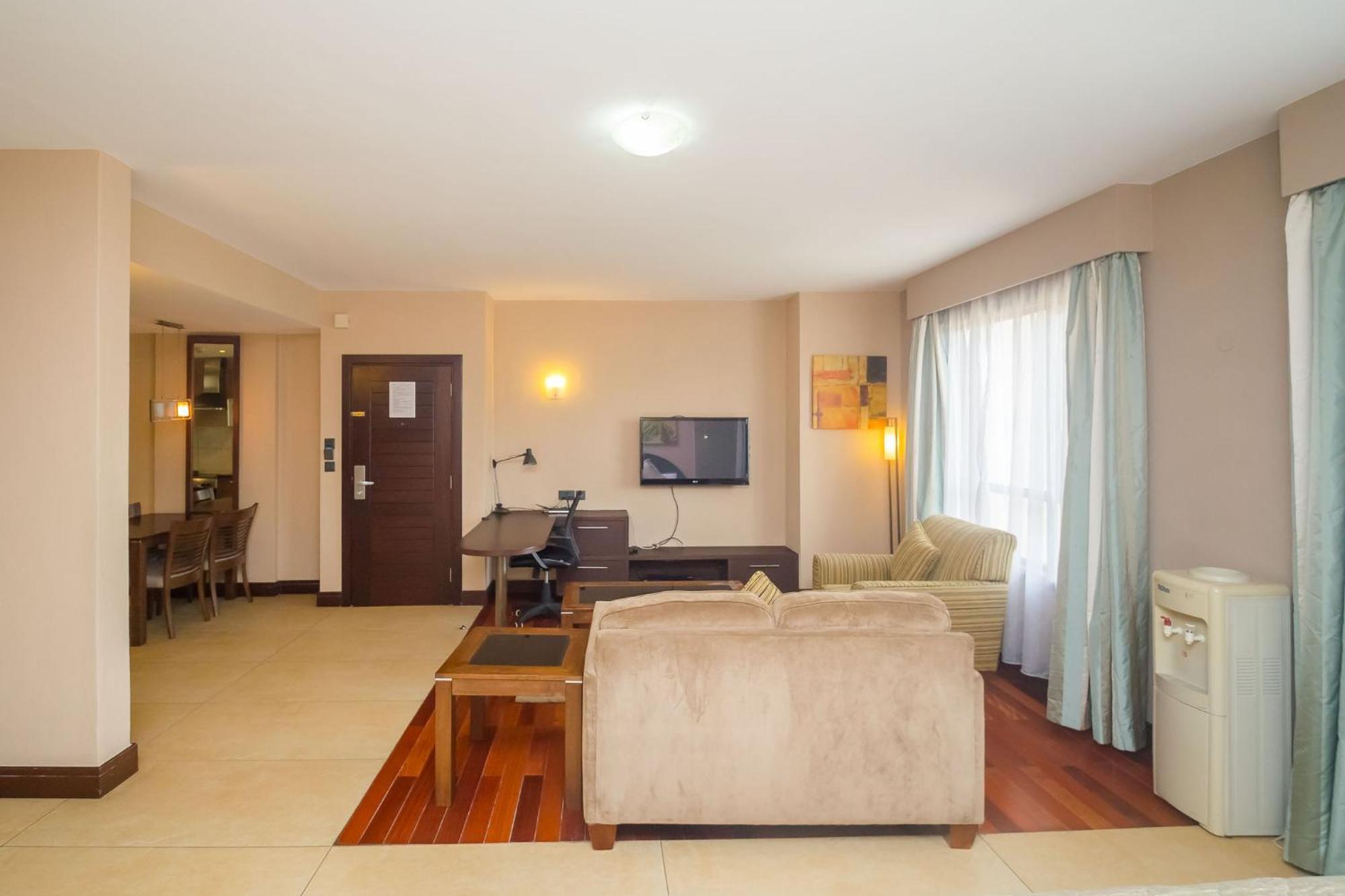 Taarifa Suites By Dunhill Serviced Apartments Nairobi Exterior photo
